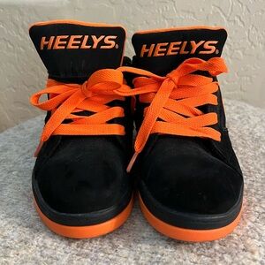 Heelys Youth 5 Black & Orange Roller Shoes • Style 770590 • Skates Sneakers